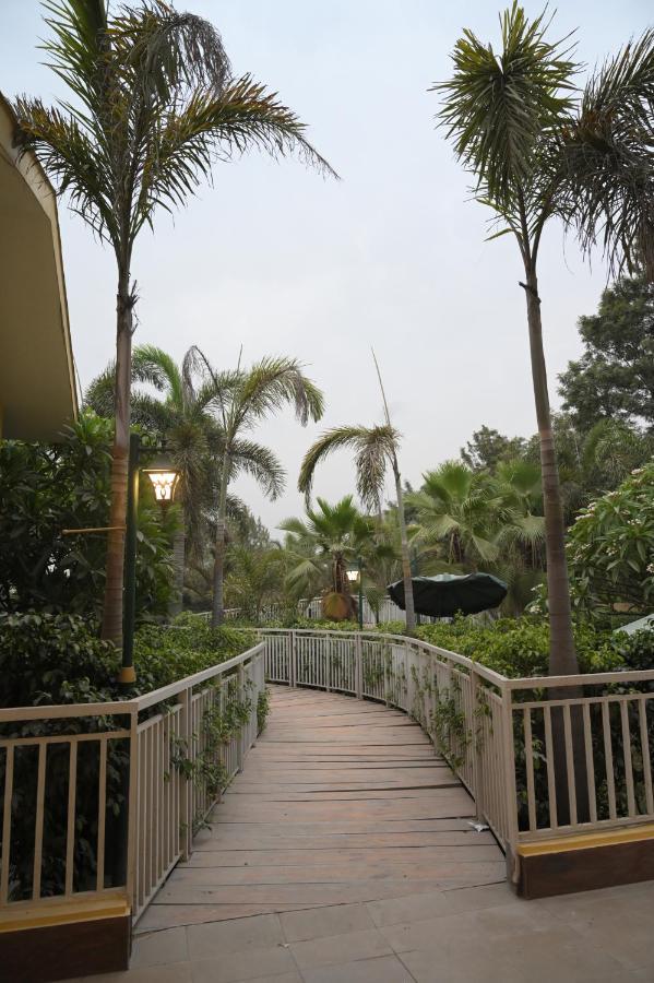 Kamal Resorts - The Luxury Of Being Yourself Ludhiana Eksteriør bilde