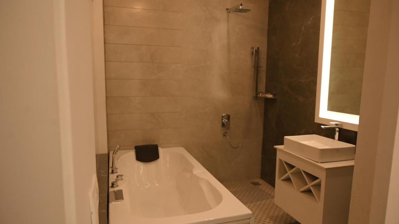 Kamal Resorts - The Luxury Of Being Yourself Ludhiana Eksteriør bilde